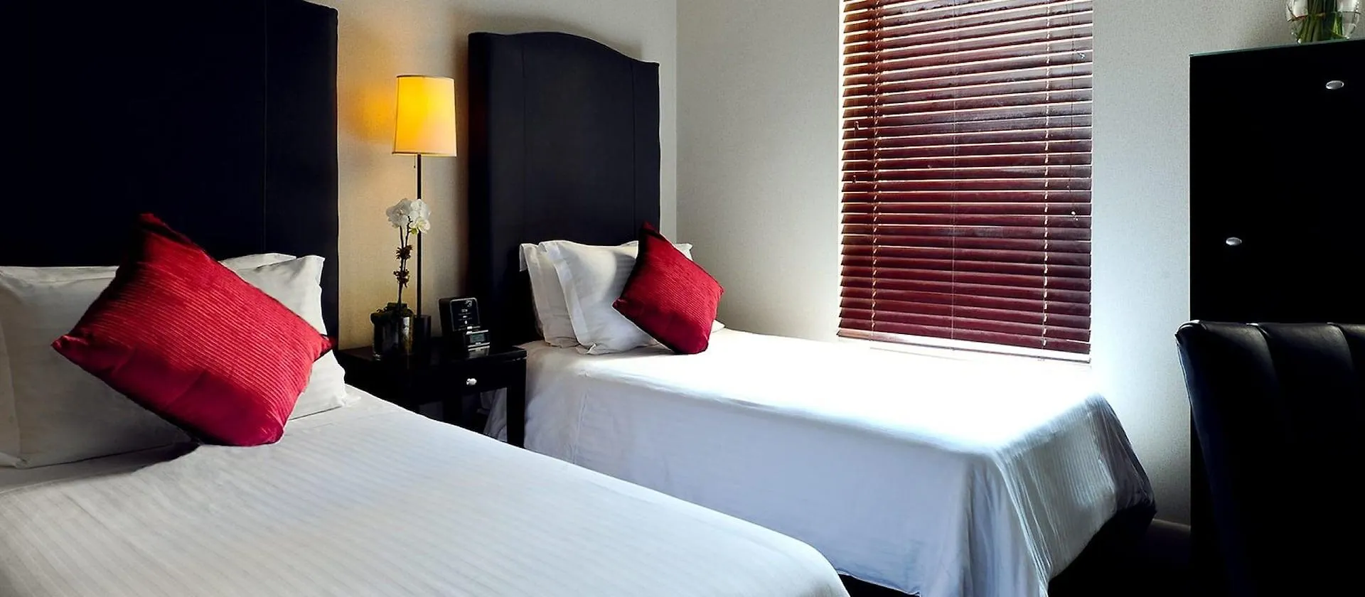 Washington Jefferson At Times Square Hotel New York