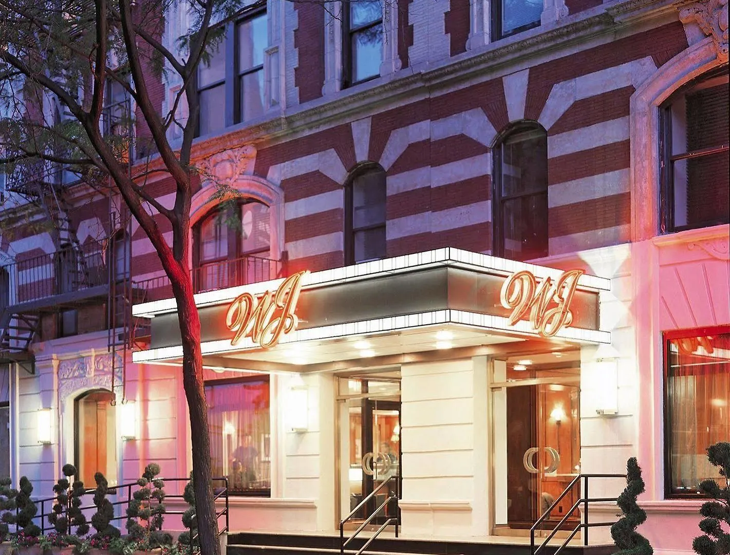 Washington Jefferson At Times Square Hotel New York